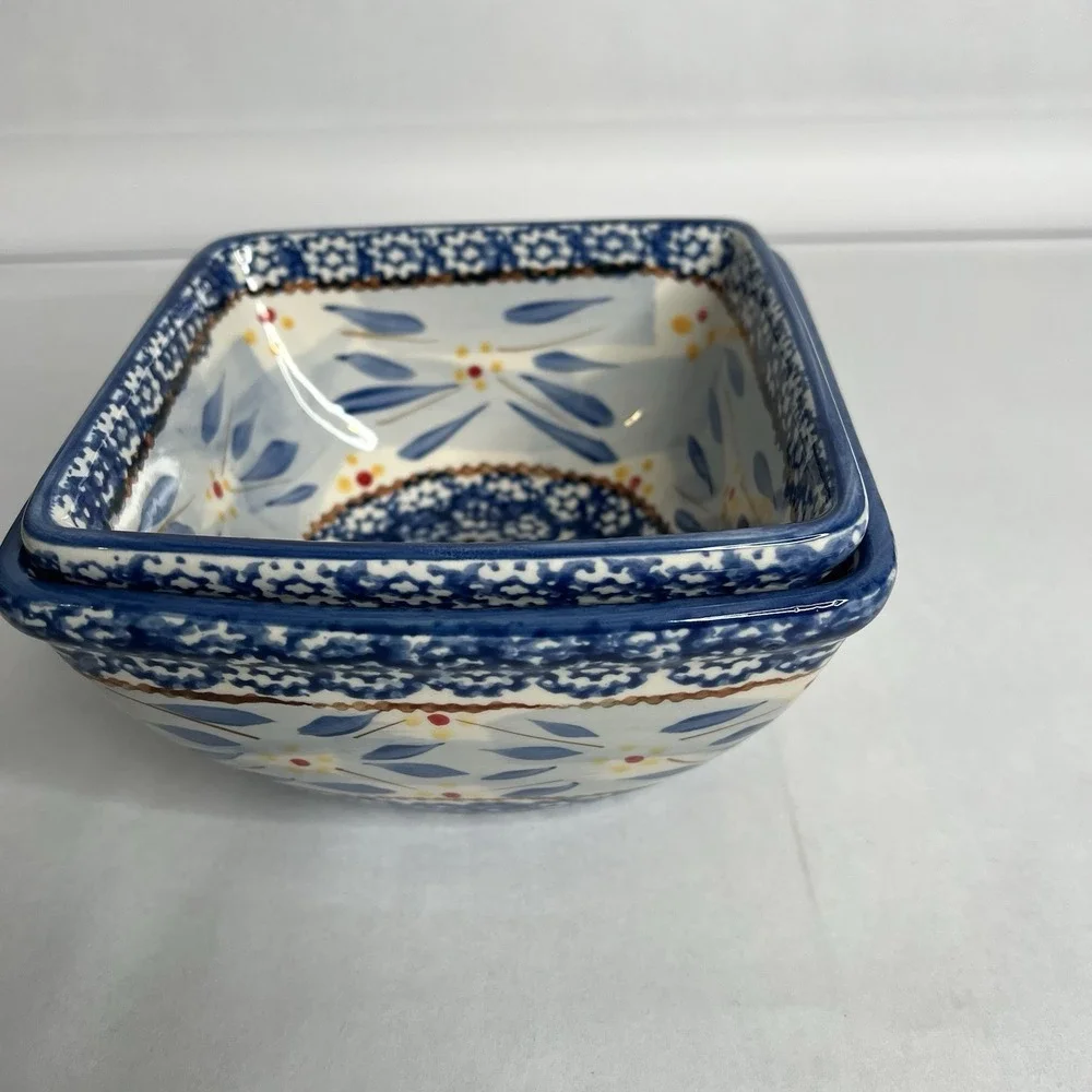 Temptations Old World Blue Bowls Square Nesting Bowls Lot 2 EUC Cottagecore